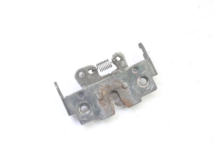 photo de SEAT LOCK PIAGGIO X9 EVOLUTION 125 (2003 - 2007) - Zoom on usage condition