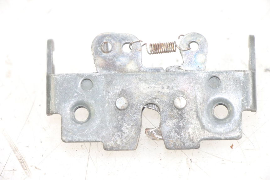 photo de SEAT LOCK PIAGGIO X9 125 (2000 - 2003) - Component detail