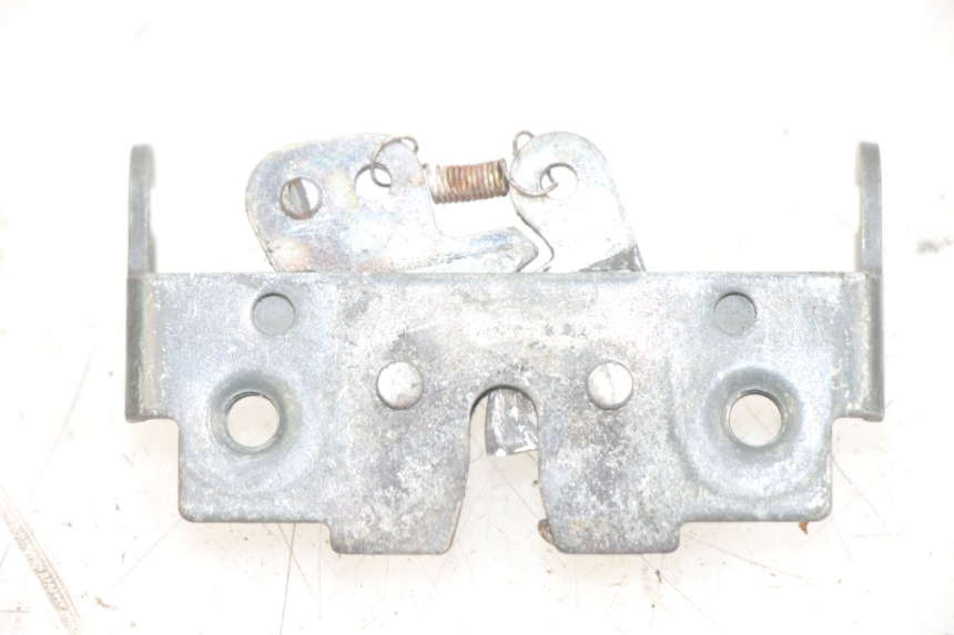 photo de SEAT LOCK PIAGGIO X9 125 (2000 - 2003) - Zoom on usage condition