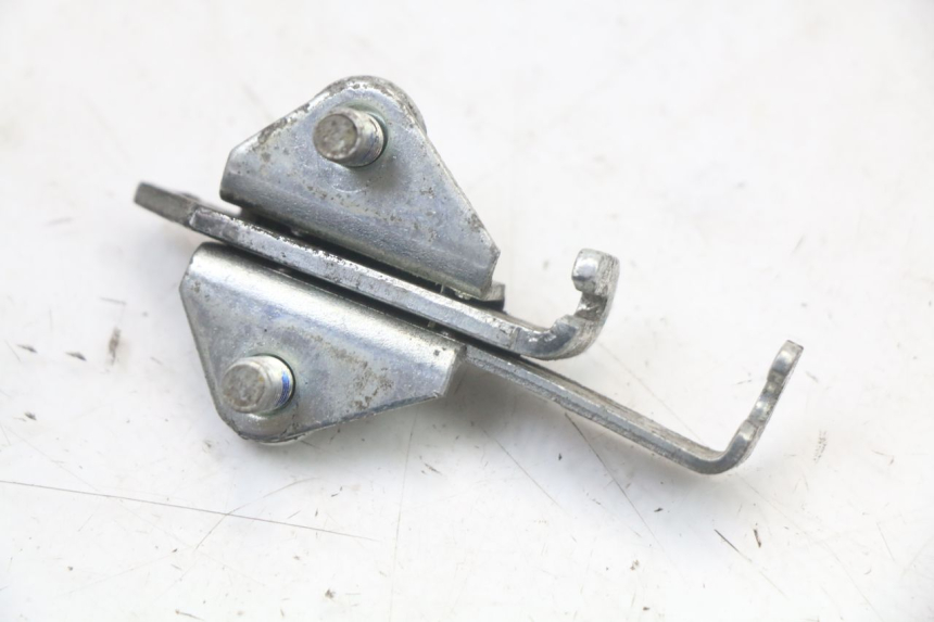 photo de SEAT LOCK SET YAMAHA FZ1 FAZER 1000 (2007 - 2009) - Zoom on usage condition