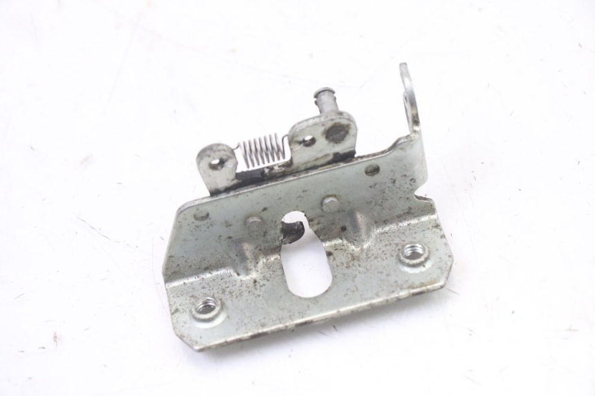 photo de SEAT LOCK SET YAMAHA TZR 50 (2008 - 2016) - Alternative perspective