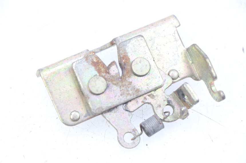 photo de SEAT LOCK YAMASAKI YM T 125 (2015 - 2020) - Component detail
