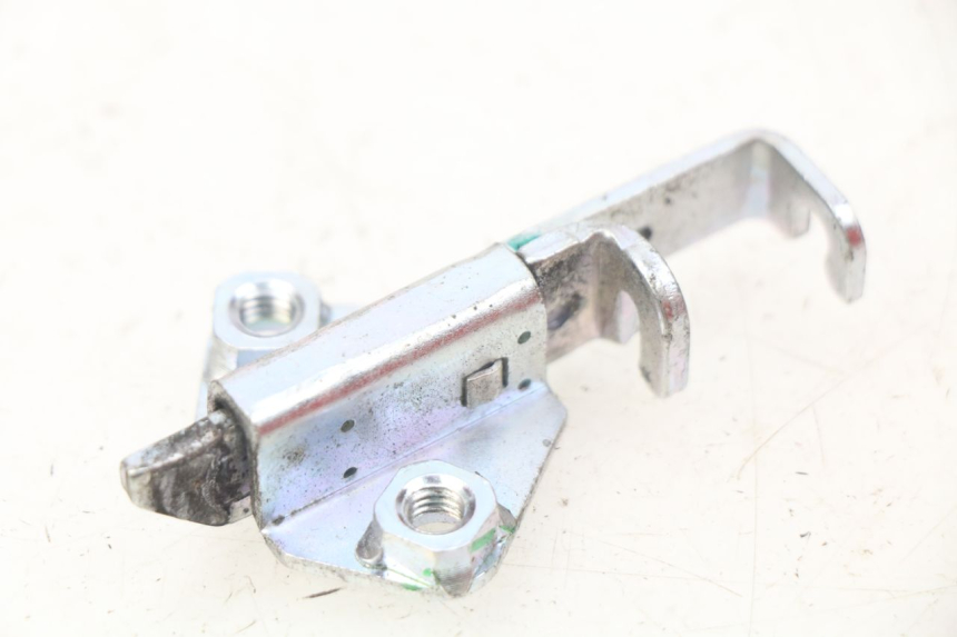 photo de SEAT LOCK KAWASAKI Z 650 (2016 - 2019) - Zoom on usage condition