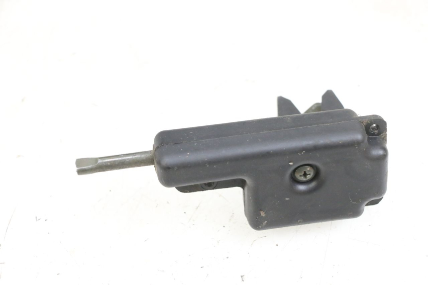 photo de SEAT LOCK PIAGGIO ZIP 4T 50 (2018 - 2020) - Zoom on usage condition