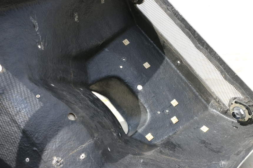 photo de SEAT AND REAR FAIRING BOOM TRIKE FUN 500 (2004 - 2010) - Zoom on usage condition