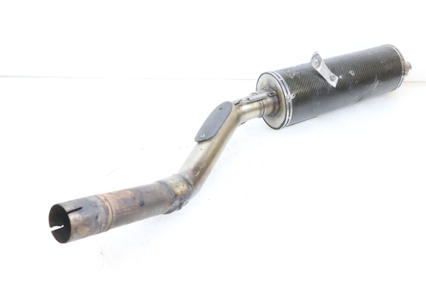 photo de EXHAUST SILENCER KAWASAKI GPZ RX 1000 (1986 - 1988) - Focus on structure