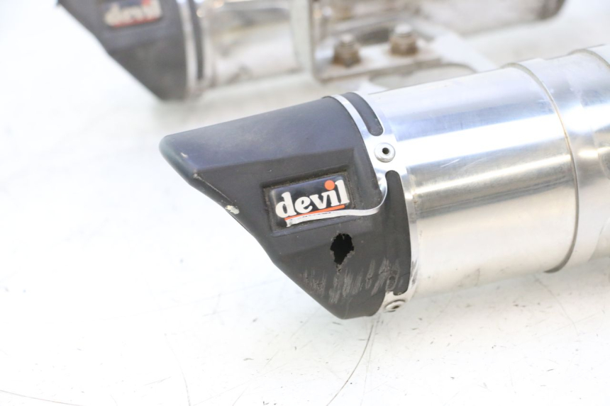 photo de EXHAUST SILENCER SUZUKI GSR 600 (2005 - 2012) - High-resolution close-up