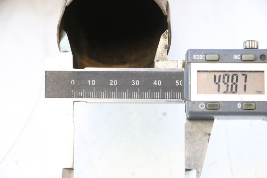 photo de EXHAUST SILENCER SUZUKI GSR 600 (2005 - 2012) - Alternative perspective