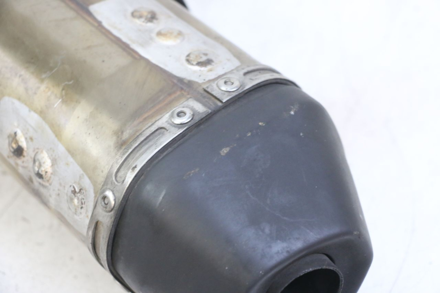 photo de EXHAUST SILENCER ROYAL ENFIELD HYMALAYAN 410 (2016 - 2023) - Technical close-up