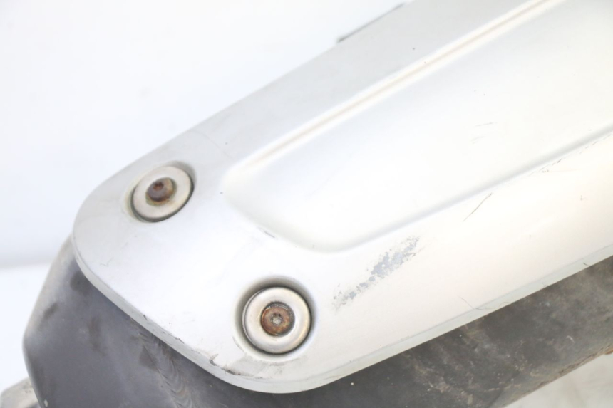 photo de EXHAUST SILENCER PEUGEOT SATELIS 250 (2006 - 2012) - Alternative perspective