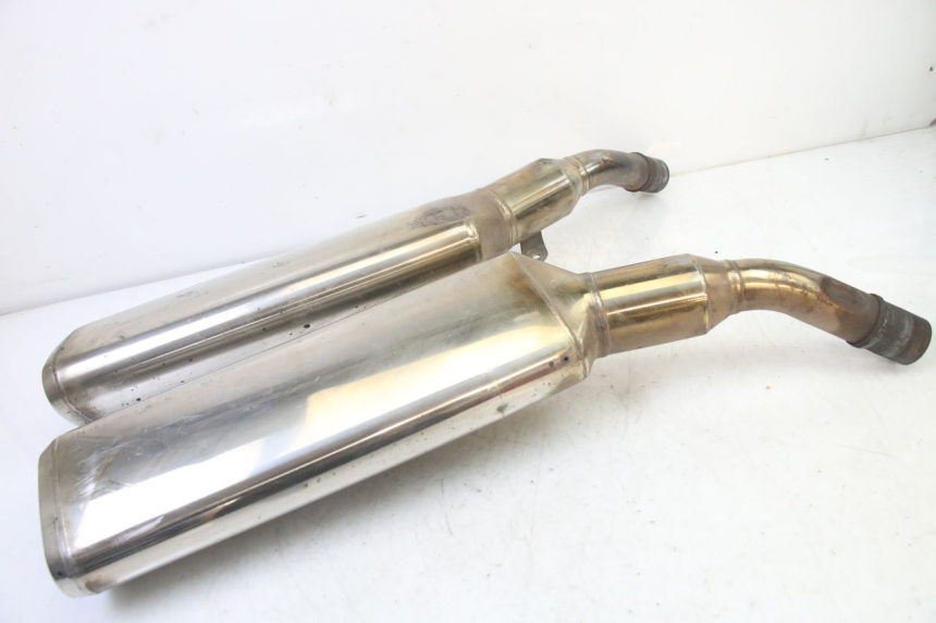 photo de EXHAUST SILENCER HONDA ST PAN EUROPEAN 1300 (2002 - 2013) - Fixing points details