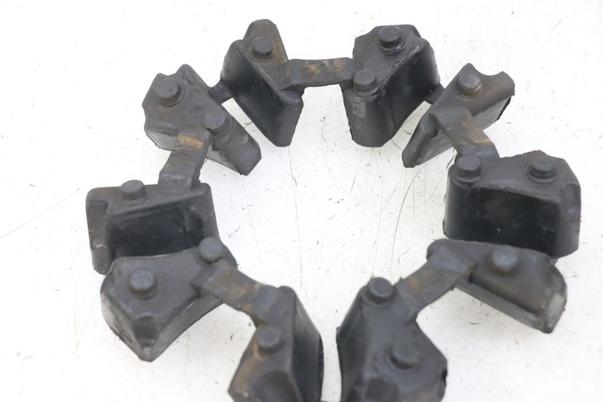 photo de CROWN WHEEL SILENTBLOCK TRIUMPH SPEED TRIPLE T301 900 (1994 - 1996) - Technical close-up