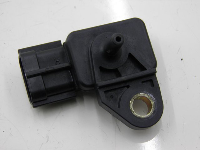 photo de INJECTION SENSOR SUZUKI SV S 650 (2003 - 2009) - Component detail