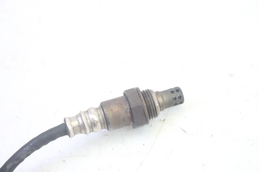 photo de OXYGEN SENSOR SUZUKI BURGMAN 125 (2007 - 2014) - Technical close-up
