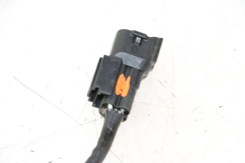 photo de OXYGEN SENSOR HONDA FES S-WING SWING ABS 125 (2007 - 2015) - Technical close-up