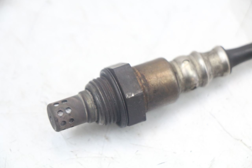photo de OXYGEN SENSOR YAMAHA XMAX X-MAX 125 (2006 - 2009) - Alternative perspective