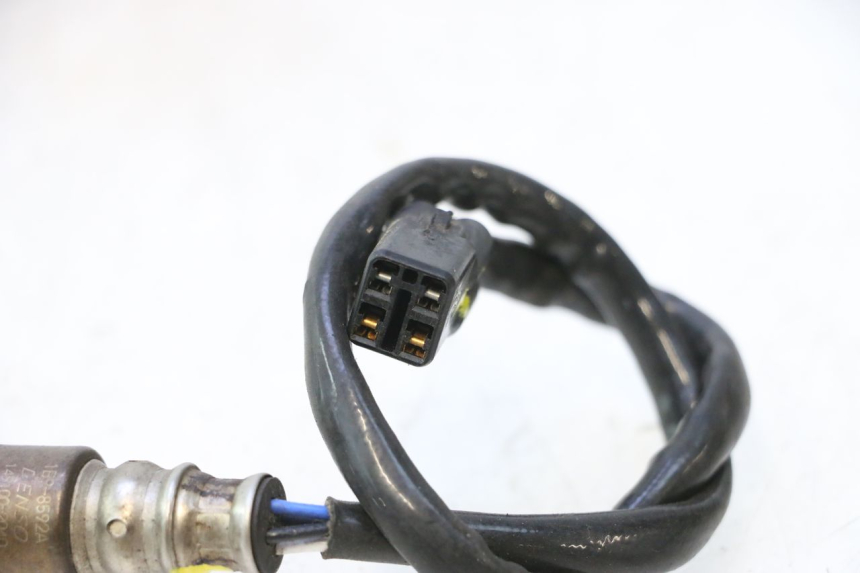 photo de OXYGEN SENSOR YAMAHA XMAX X-MAX 125 (2006 - 2009) - Alternative perspective