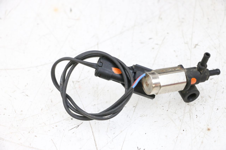 photo de AIR PRESSURE SENSOR KYMCO AGILITY 4T 50 (2018 - 2022) - Alternative perspective