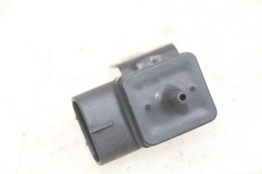 photo de AIR PRESSURE SENSOR SUZUKI BURGMAN 650 (2002 - 2004) - Component detail