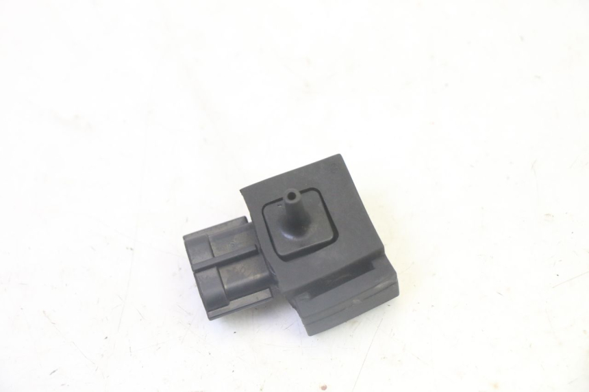 photo de AIR PRESSURE SENSOR SUZUKI BURGMAN 125 (2007 - 2014) - Zoom on usage condition