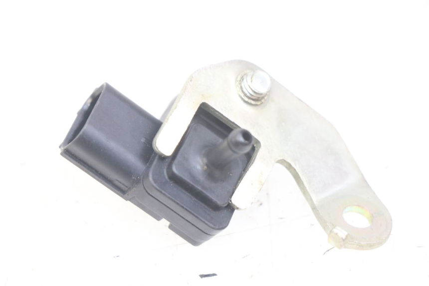 photo de AIR PRESSURE SENSOR HONDA CRF CR-F 125 (2022 - 2023) - Component detail