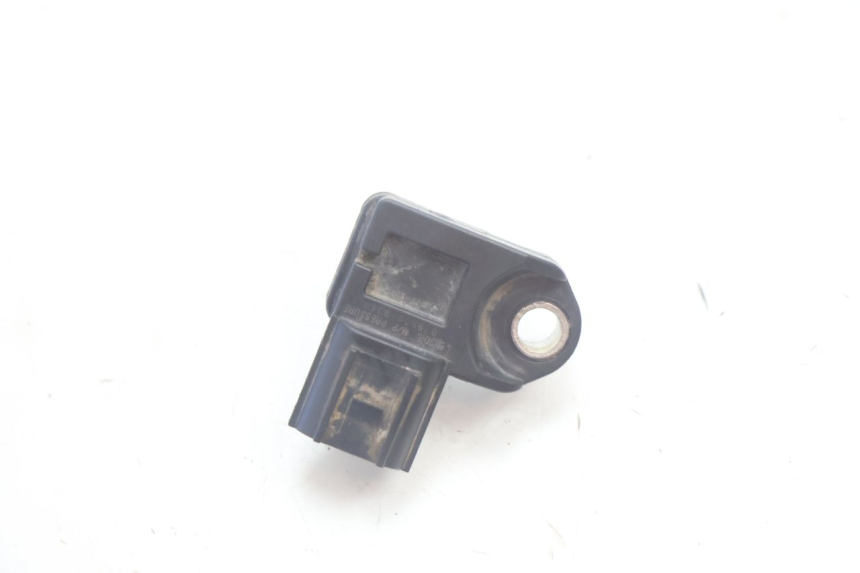 photo de AIR PRESSURE SENSOR HONDA CRF CR-F 125 (2020 - 2021) - Technical close-up