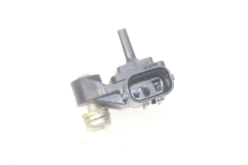 photo de AIR PRESSURE SENSOR HONDA CRF 250 (2013 - 2016) - Component detail
