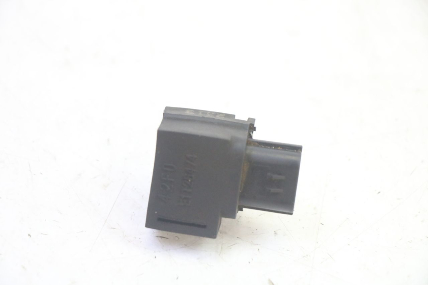 photo de AIR PRESSURE SENSOR SUZUKI DL V STROM 1000 (2002 - 2007) - Alternative perspective