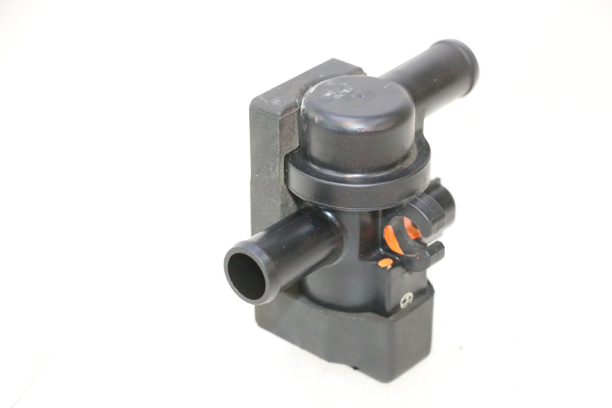 photo de AIR PRESSURE SENSOR KAWASAKI ER-6 ER6 N 650 (2005 - 2009) - Zoom on usage condition