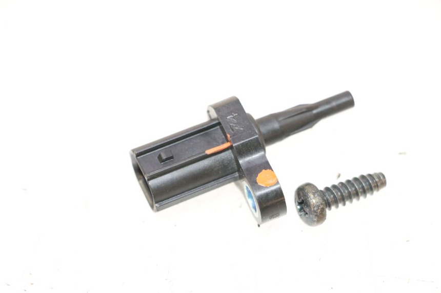 photo de AIR PRESSURE SENSOR KAWASAKI ER-6 ER6 N 650 (2005 - 2009) - Component detail