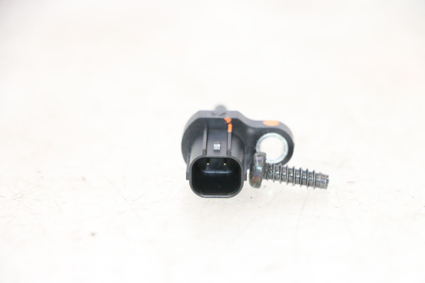 photo de AIR PRESSURE SENSOR KAWASAKI ER-6 ER6 N 650 (2005 - 2009) - Zoom on usage condition
