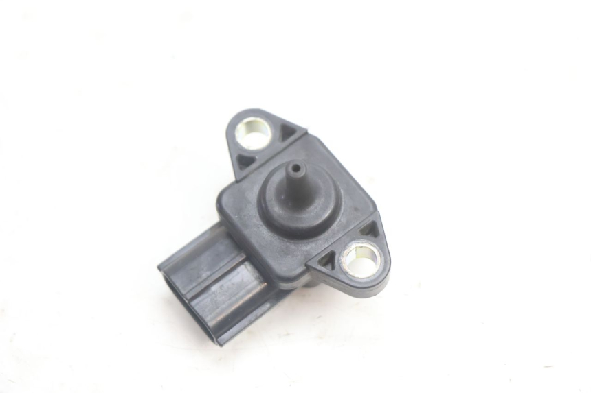 photo de AIR PRESSURE SENSOR YAMAHA FJR 1300 (2001 - 2005) - Component detail