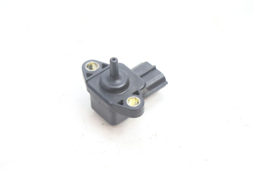 photo de AIR PRESSURE SENSOR YAMAHA FJR 1300 (2001 - 2005) - Zoom on usage condition