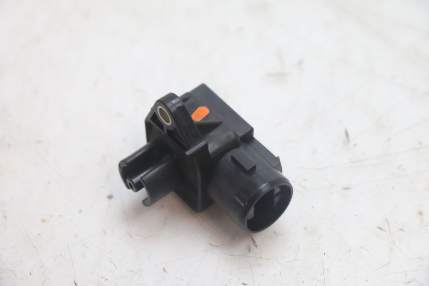 photo de AIR PRESSURE SENSOR HONDA FJS SILVER WING SILVERWING 400 (2005 - 2008) - Zoom on usage condition