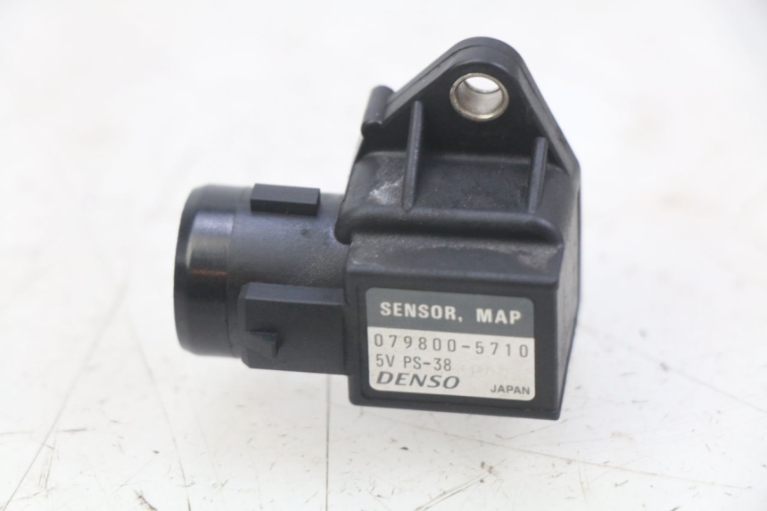 photo de AIR PRESSURE SENSOR HONDA FJS SILVERWING SILVER WING 400 (2009 - 2016) - Zoom on usage condition