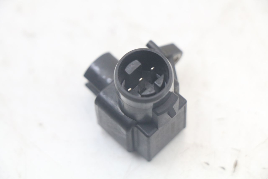 photo de AIR PRESSURE SENSOR HONDA FJS SILVERWING SILVER WING 600 (2001 - 2010) - Alternative perspective