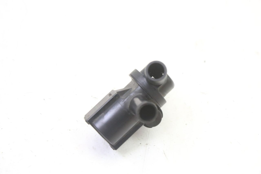 photo de AIR PRESSURE SENSOR YAMAHA FZ6 FAZER S2 600 (2007 - 2011) - Zoom on usage condition