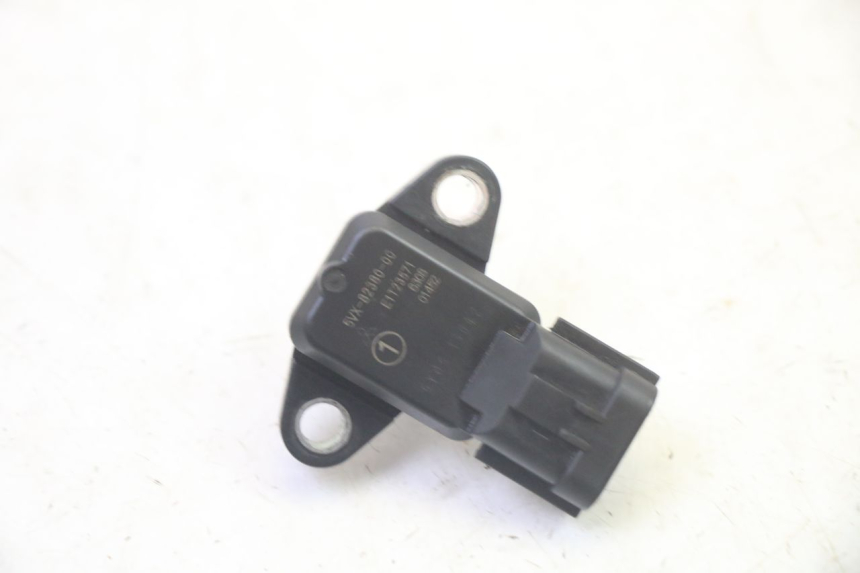 photo de AIR PRESSURE SENSOR YAMAHA FZ6 N FAZER 600 (2004 - 2006) - Technical close-up