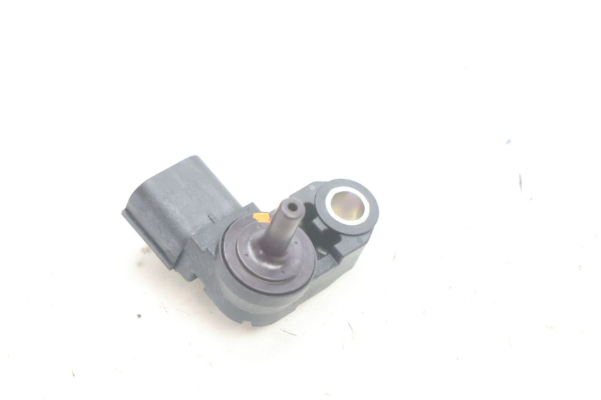 photo de AIR PRESSURE SENSOR YAMAHA FZ8 800 (2010 - 2016) - Zoom on usage condition