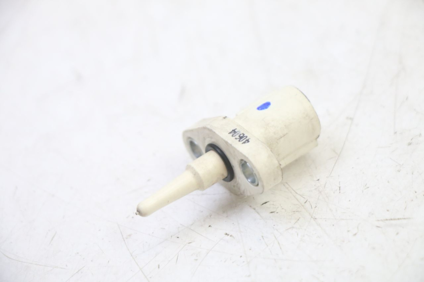 photo de AIR PRESSURE SENSOR SUZUKI GSR 750 (2011 - 2017) - Zoom on usage condition