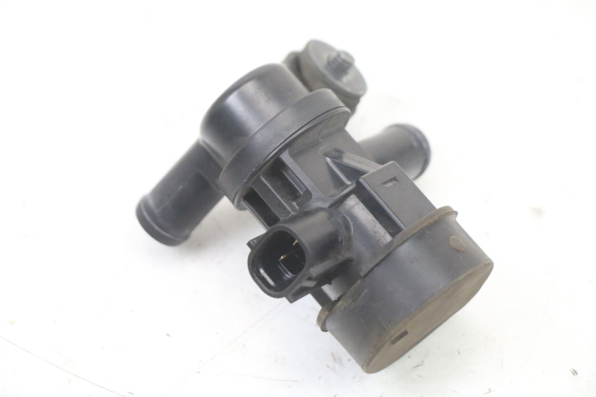 photo de AIR PRESSURE SENSOR HONDA SH i 300 (2015 - 2020) - Alternative perspective