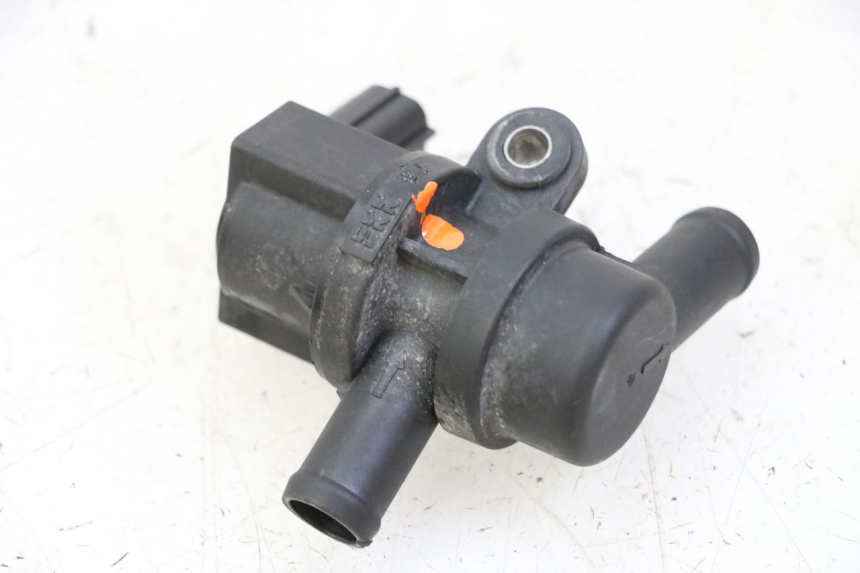 photo de AIR PRESSURE SENSOR SYM JOYMAX 125 (2010 - 2017) - Alternative perspective