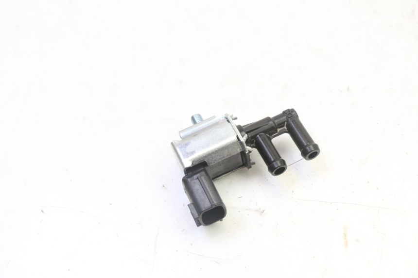 photo de AIR PRESSURE SENSOR PIAGGIO MP3 HPE 310 (2024 - 2025) - Zoom on usage condition