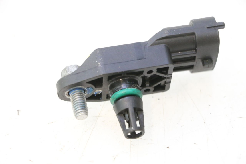 photo de AIR PRESSURE SENSOR PIAGGIO MP3 HPE 530 (2022 - 2026) - Alternative perspective