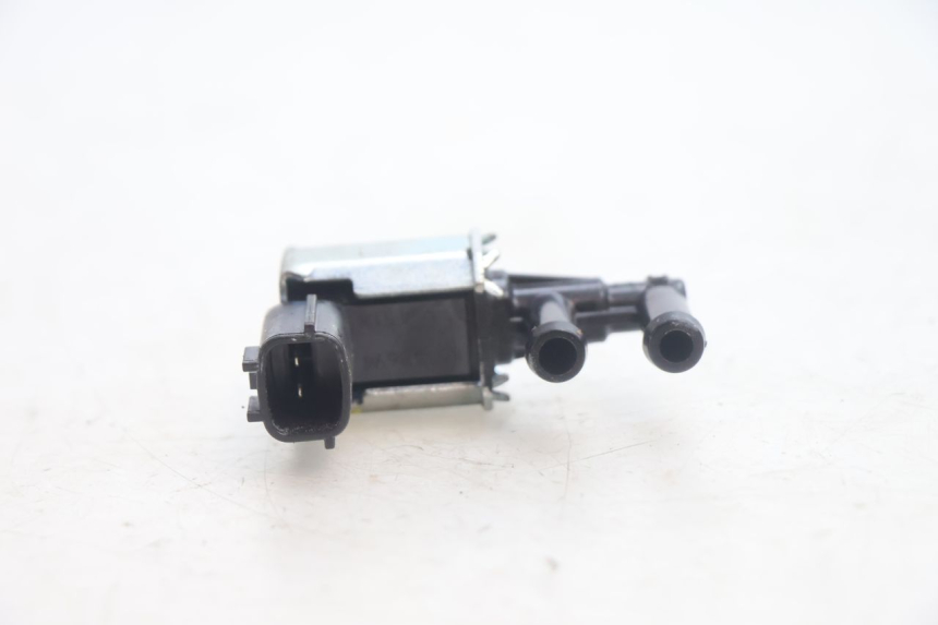 photo de AIR PRESSURE SENSOR PIAGGIO MP3 HPE 530 (2022 - 2026) - Zoom on usage condition