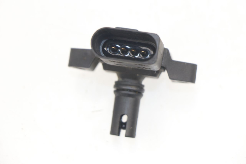 photo de AIR PRESSURE SENSOR PEUGEOT SATELIS 125 (2006 - 2009) - Alternative perspective