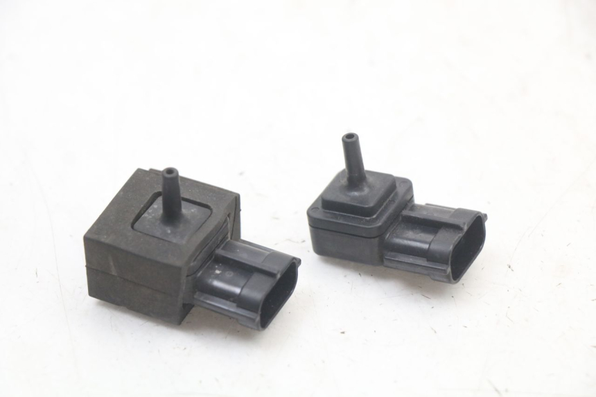 photo de AIR PRESSURE SENSOR SUZUKI GSR 750 (2011 - 2017) - Zoom on usage condition