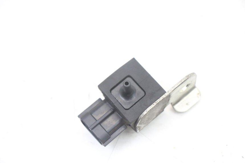 photo de AIR PRESSURE SENSOR SUZUKI GSX F GSXF 650 (2007 - 2015) - Main view