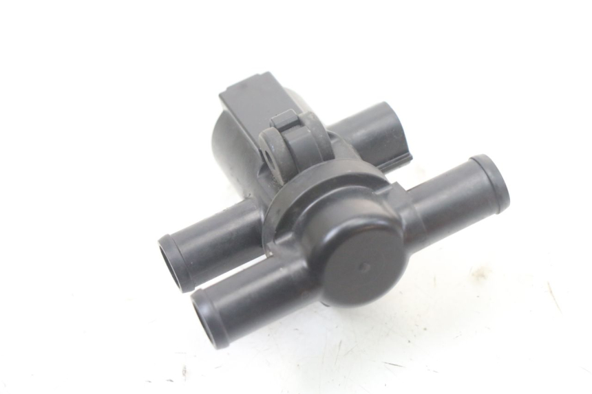 photo de AIR PRESSURE SENSOR SUZUKI GSX F GSXF 650 (2007 - 2015) - Technical close-up