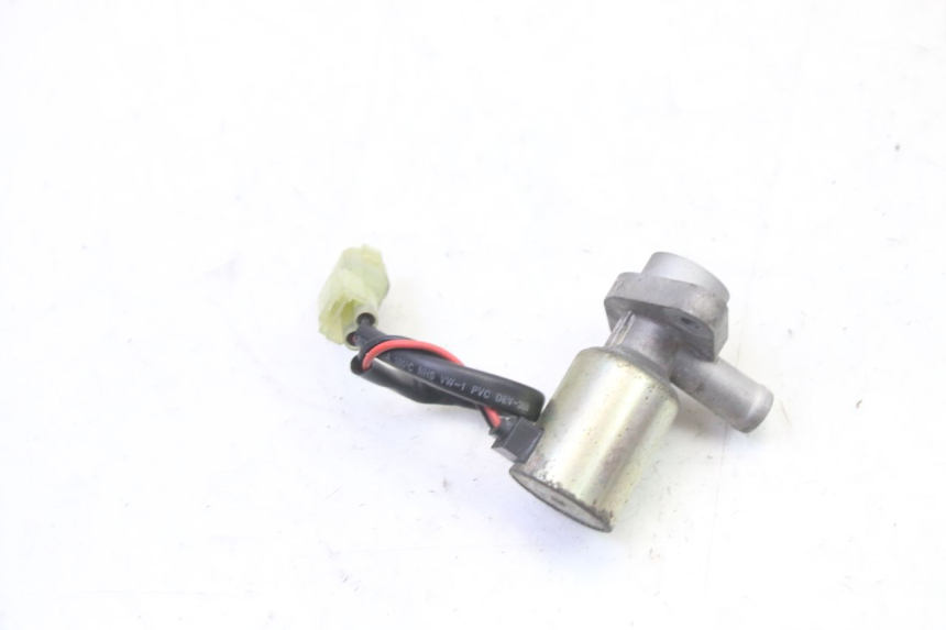 photo de AIR PRESSURE SENSOR SUZUKI SV S 650 (2003 - 2009) - Alternative perspective